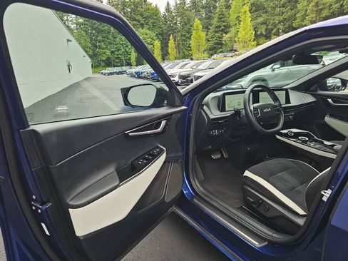 Used 2024 Kia EV6 GT-Line AWD/4WD image 22