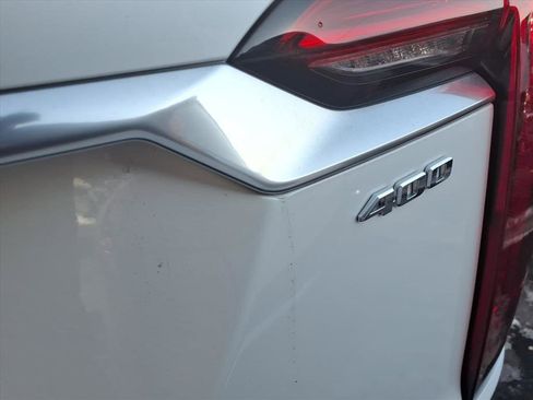 Certified 2023 Cadillac XT6 Premium Luxury image 12