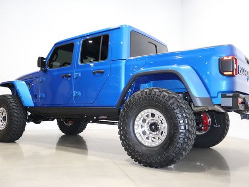 Used 2023 Jeep Gladiator Rubicon w/ LED Lighting Group image 7