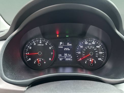 Used 2023 Kia Rio LX FWD image 10