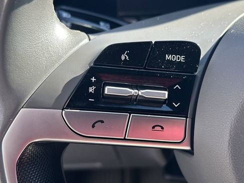 Used 2023 Hyundai Elantra SEL w/ Convenience Package image 23