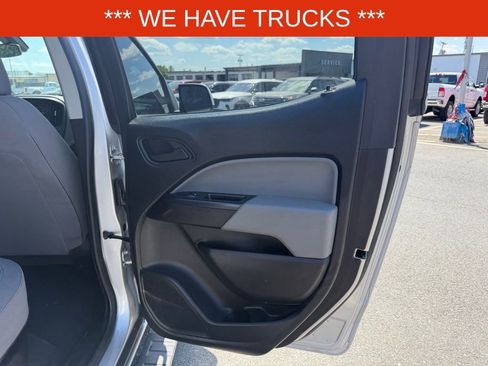 Used 2020 Chevrolet Colorado W/T w/ WT Convenience Package AWD/4WD image 33