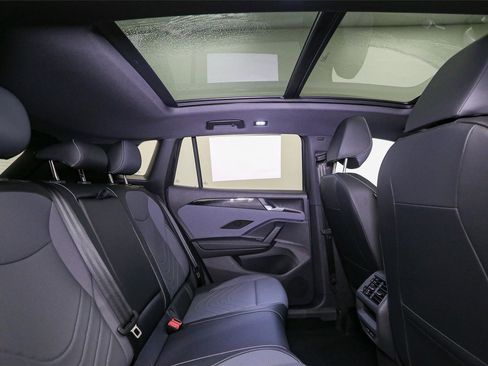 New 2026 Volkswagen Tiguan SE R-Line AWD/4WD image 19
