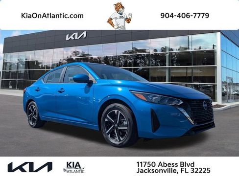 Used 2025 Nissan Sentra SV FWD image 1