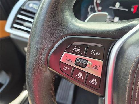 Used 2022 BMW X5 xDrive40i w/ Executive Package AWD/4WD image 12