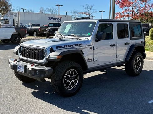 Certified 2024 Jeep Wrangler Unlimited Rubicon w/ Technology Group image 4