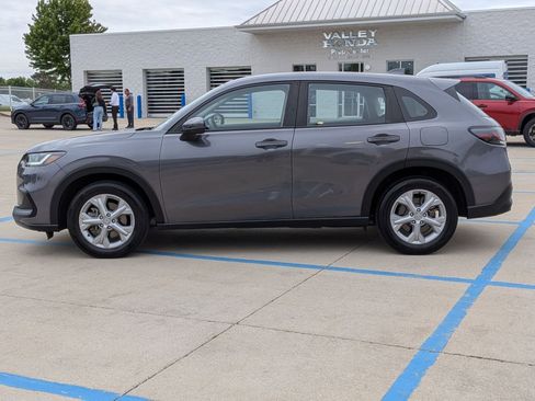 Used 2023 Honda HR-V LX image 9