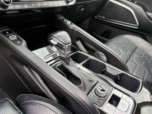 Used 2021 Kia Telluride SX w/ SX Prestige Package AWD/4WD image 22