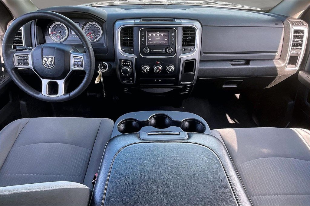 Used 2022 RAM 1500 Classic SLT AWD/4WD image 8