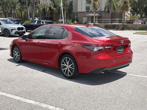 Used 2023 Toyota Camry XLE w/ Navigation Package FWD image 6