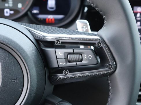 New 2026 Porsche Macan image 29