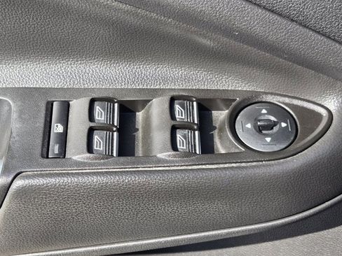 Used 2017 Ford C-MAX Energi SE w/ Equipment Group 401A image 23