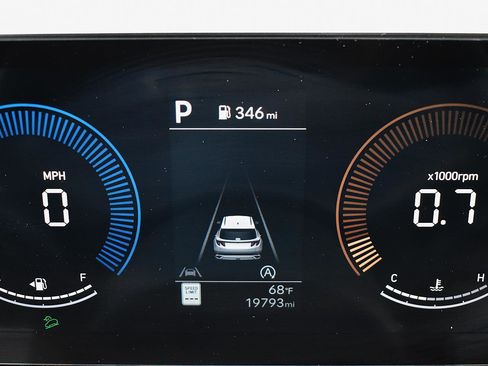 Used 2025 Hyundai Tucson SEL FWD image 7