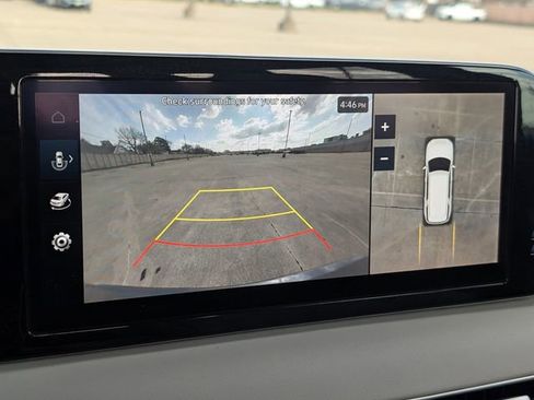 Used 2024 Hyundai Palisade Limited image 16