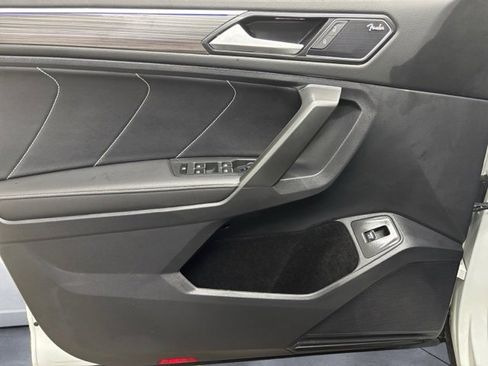 Used 2022 Volkswagen Tiguan SEL R-Line image 27