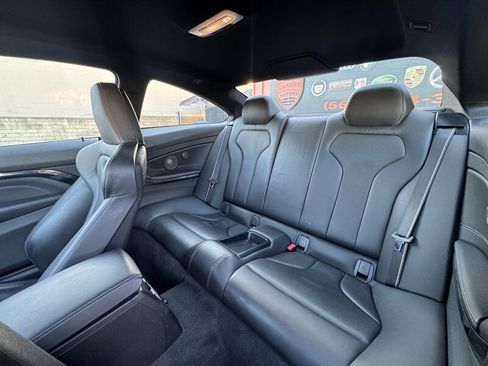 Used 2018 BMW M4 Coupe w/ Competition Package RWD image 32