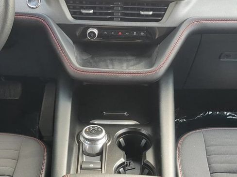 Used 2025 Ford Explorer ST-Line w/ ST-Line Street Pack AWD/4WD image 18