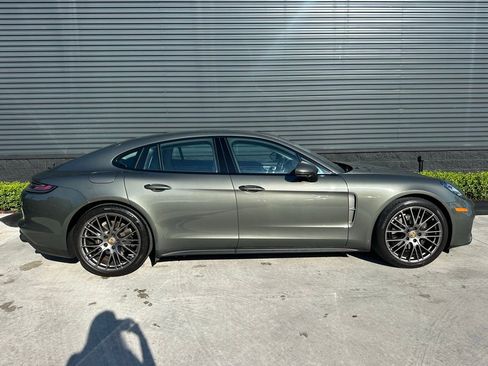 Used 2023 Porsche Panamera Platinum Edition image 10