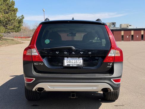 Used 2012 Volvo XC70 T6 Premier Plus image 5
