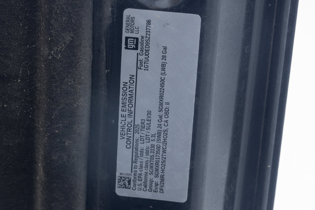 Used 2025 GMC Sierra 1500 SLT AWD/4WD image 16
