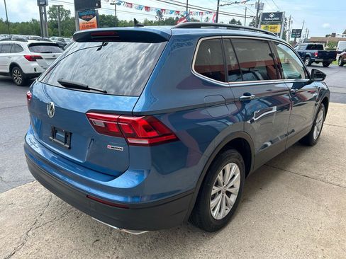 Used 2019 Volkswagen Tiguan SE w/ Panoramic Sunroof Package AWD/4WD image 6