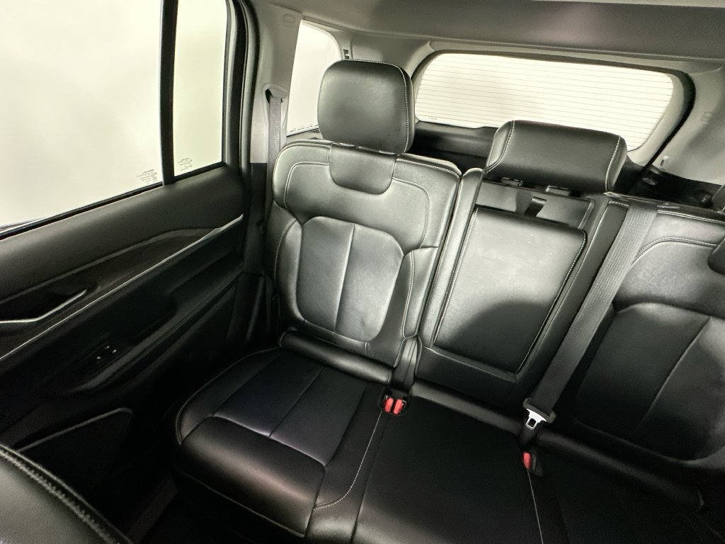 Used 2022 Jeep Grand Cherokee Limited 4xe AWD/4WD image 12