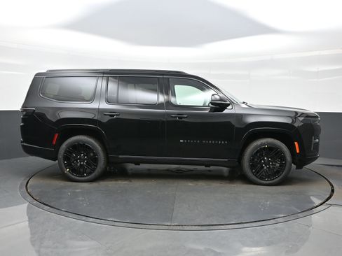 New 2026 Jeep Grand Wagoneer Limited image 7