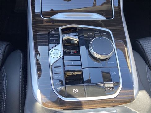 Certified 2023 BMW X7 xDrive40i w/ Parking Assistance Package image 19