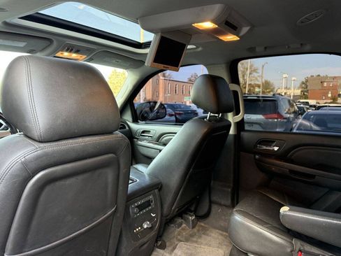 Used 2011 GMC Yukon Denali AWD/4WD image 20