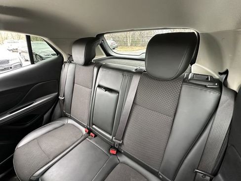 Used 2018 Buick Encore Preferred image 29