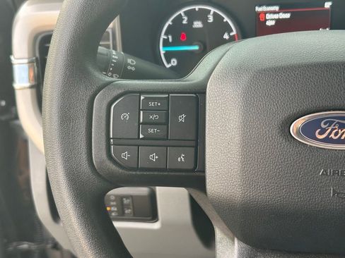 Used 2025 Ford F250 XL w/ STX Appearance Package AWD/4WD image 38