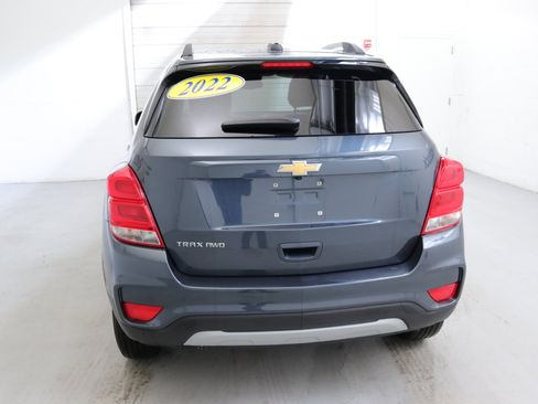 Certified 2022 Chevrolet Trax LT w/ LT Convenience Package image 8