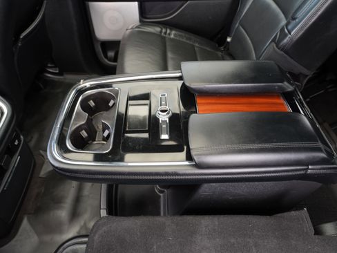 Used 2019 Lincoln Navigator Reserve image 25