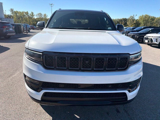 Used 2024 Jeep Grand Wagoneer Series II Obsidian w/ Quick Order Packagew 28T AWD/4WD image 5