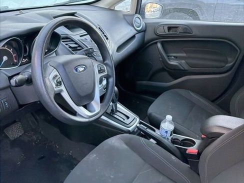 Used 2019 Ford Fiesta SE image 9