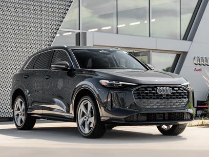 Certified 2025 Audi Q5 Premium w/ Premium Plus