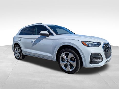 Certified 2021 Audi Q5 2.0T Premium Plus image 1