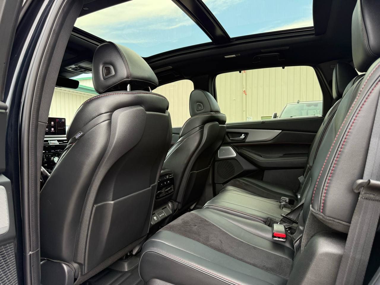 Used 2025 Acura MDX A-Spec AWD/4WD image 46