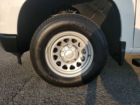 New 2026 Chevrolet Silverado 1500 W/T image 10