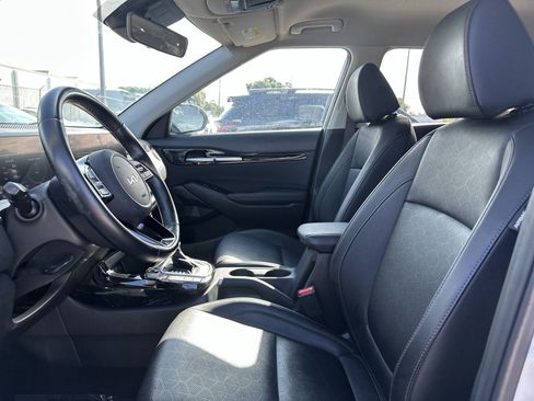 Used 2024 Kia Seltos EX FWD image 13
