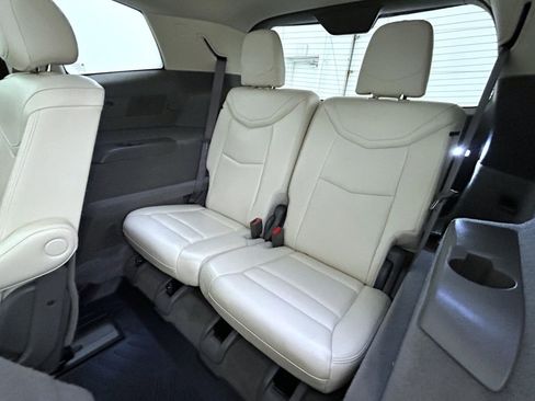 Used 2021 Cadillac XT6 Premium Luxury image 29