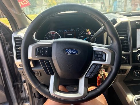 Used 2020 Ford F250 Lariat AWD/4WD image 10