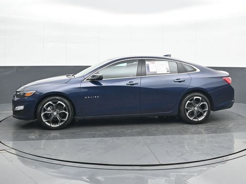 Used 2022 Chevrolet Malibu LT image 3