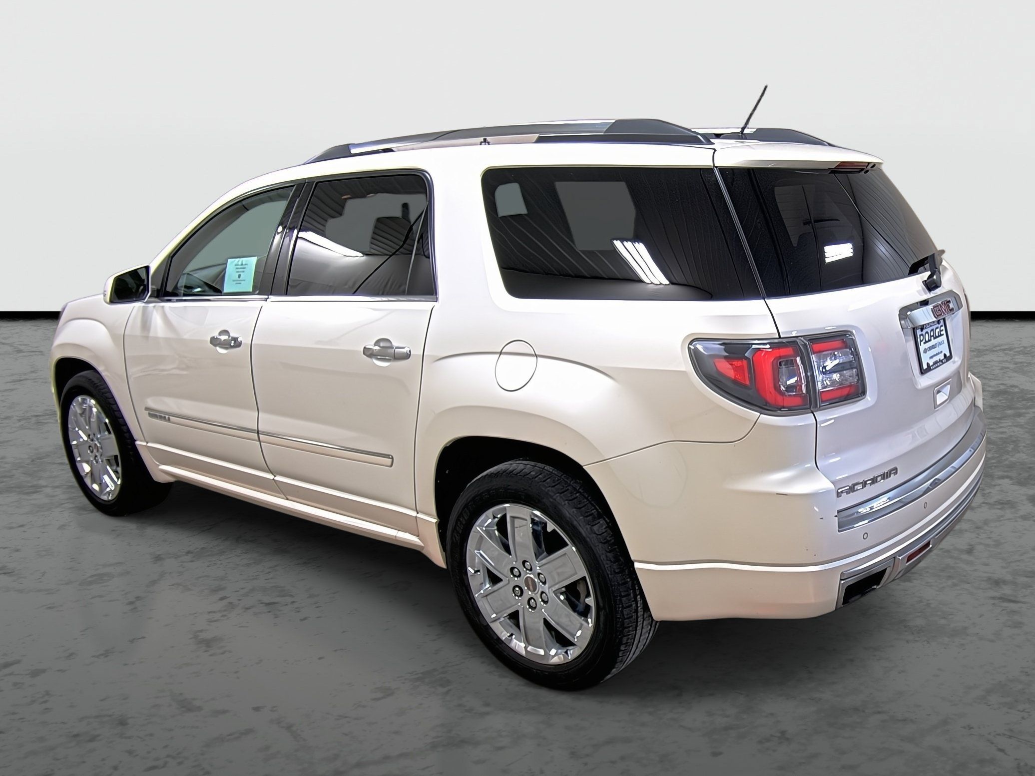Used 2015 GMC Acadia Denali AWD/4WD image 2