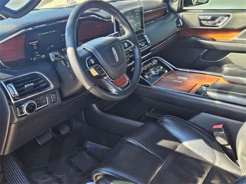 Used 2019 Lincoln Navigator L Reserve image 2