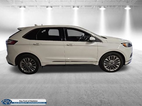 Used 2020 Ford Edge Titanium w/ Equipment Group 301A AWD/4WD image 19