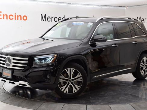 Used 2026 Mercedes-Benz GLB 250 image 2