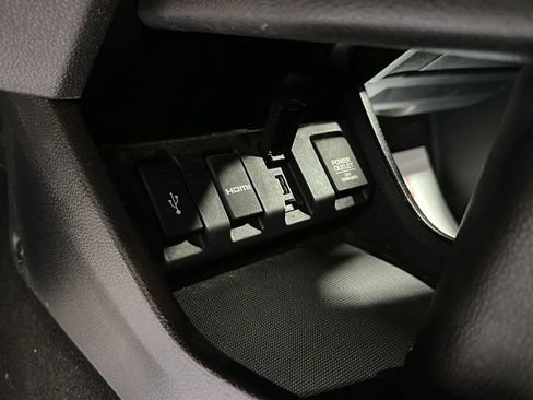 Used 2018 Honda HR-V EX image 23