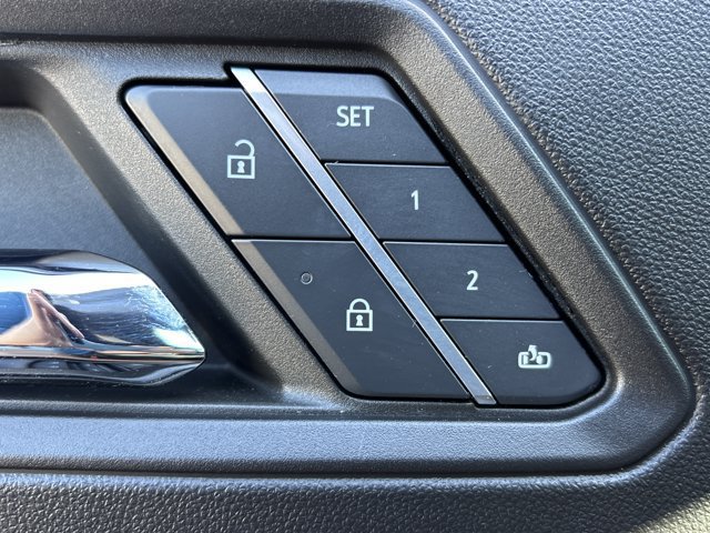 Used 2024 GMC Canyon AT4 w/ AT4 Premium Package AWD/4WD image 20