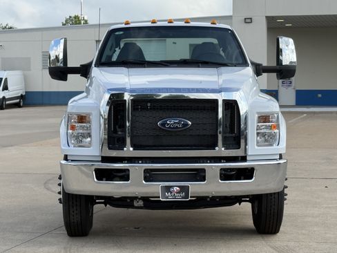 New 2026 Ford F650 2WD SuperCab Super Duty image 10